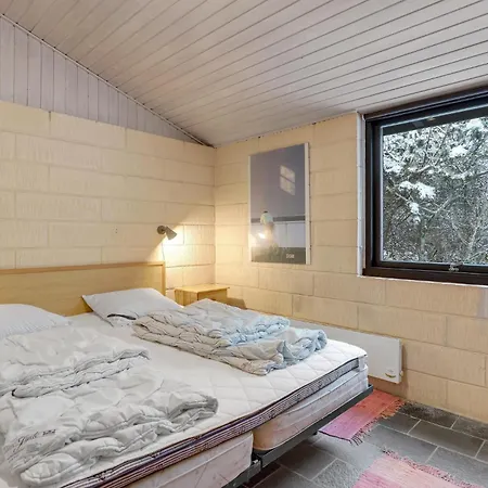 3 Bedroom Awesome In Holiday home